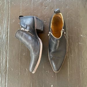 Frye Sacha Moto Shootie